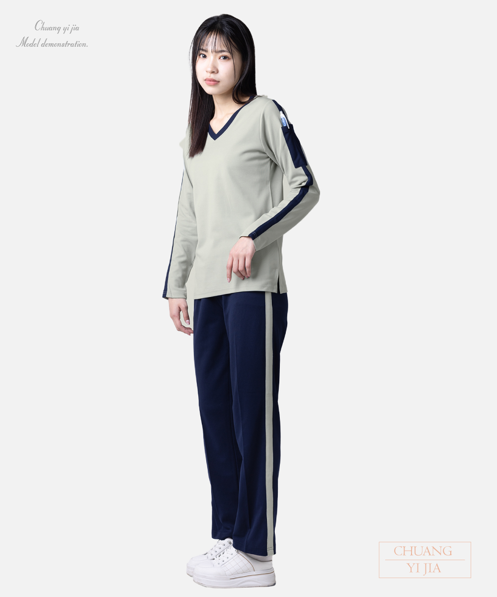 創e家團體服-健檢服-灰配丈青 正面全身