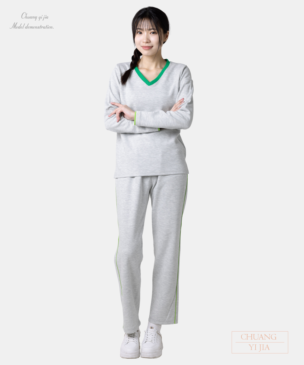 創e家團體服-健檢服 女版 麻灰配綠 正面