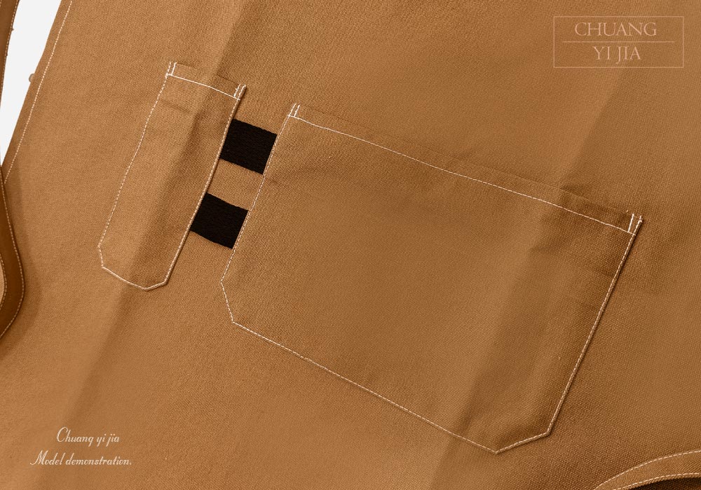 創意家團體服MIT訂製-職人圍裙-交叉式圍裙訂製-褐色配卡其-口袋