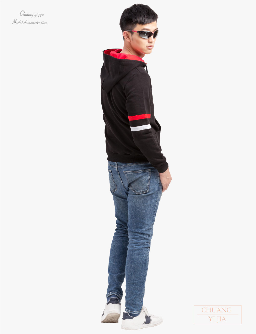 創e家團體服-帽T外套 訂製 雙線款 黑配白/紅-側背面