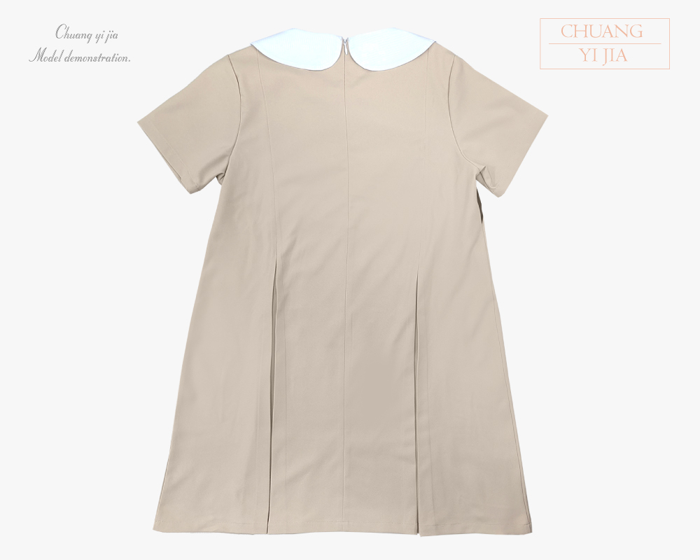 創e家團體服-短袖兒童洋裝 訂製拼接款 卡其配白深藍 背面平拍