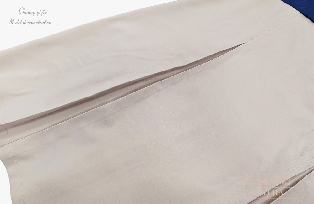 創e家團體服-短袖兒童洋裝 訂製拼接款 卡其配白深藍 打折裙擺