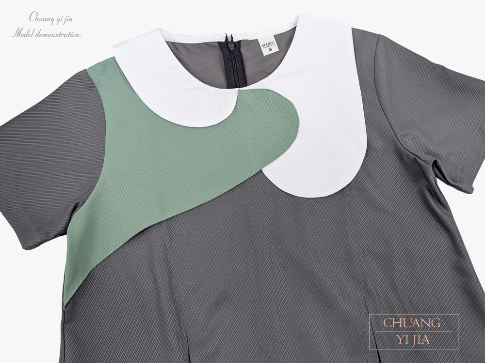 創e家團體服-短袖兒童洋裝 訂製拼接款 深灰配白綠 前胸拼接造型