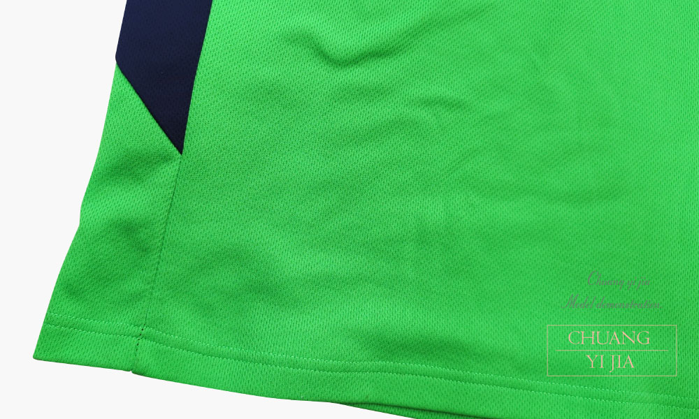 創e家團體服-POLO衫短袖訂製拉鍊領-綠配白-下擺