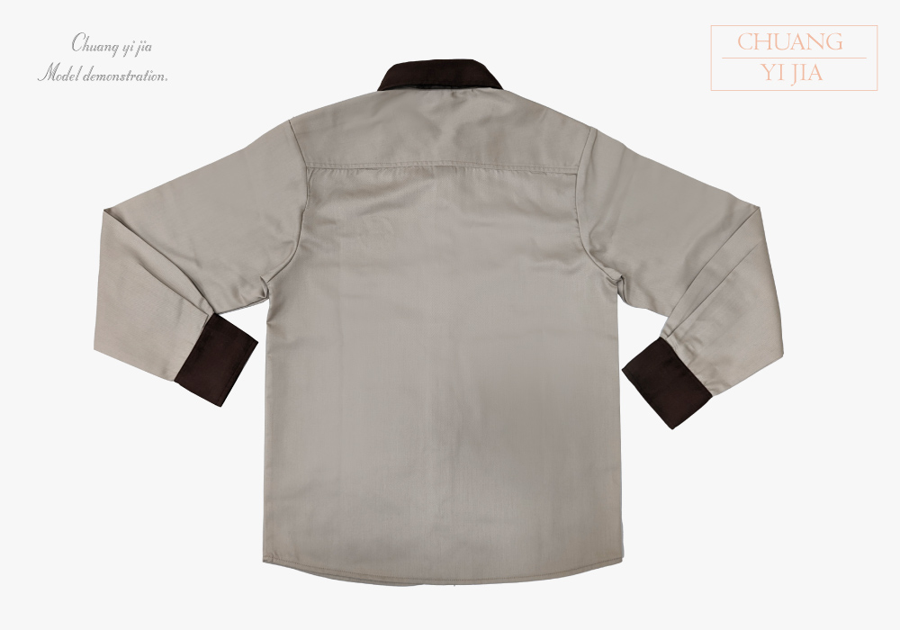 創e家團體服-工作襯衫 訂製  長袖 卡其配咖啡 背面平拍