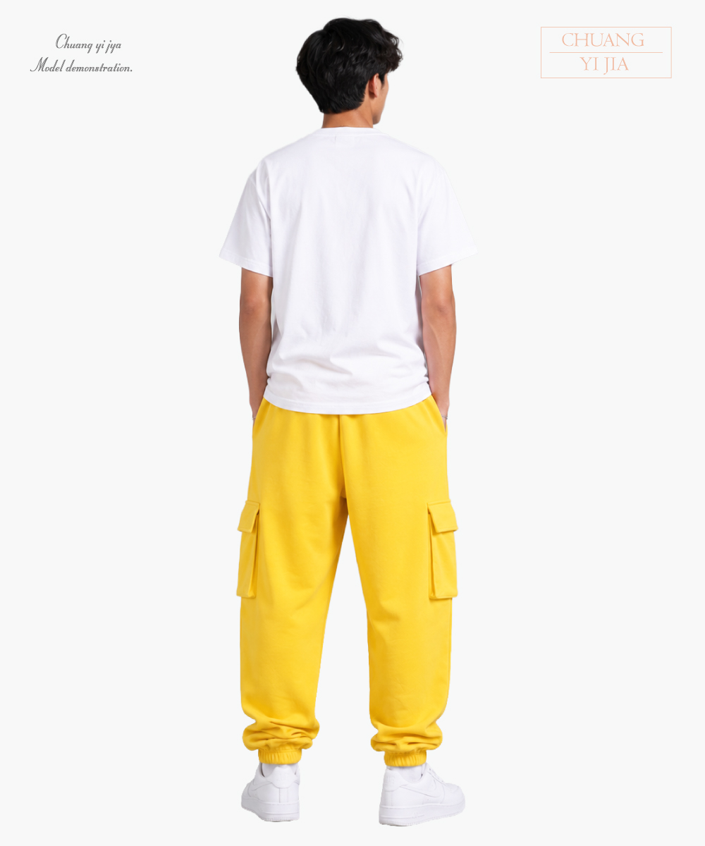 創e家團體服-功夫褲 宮廟褲 黃色 背面全身示意