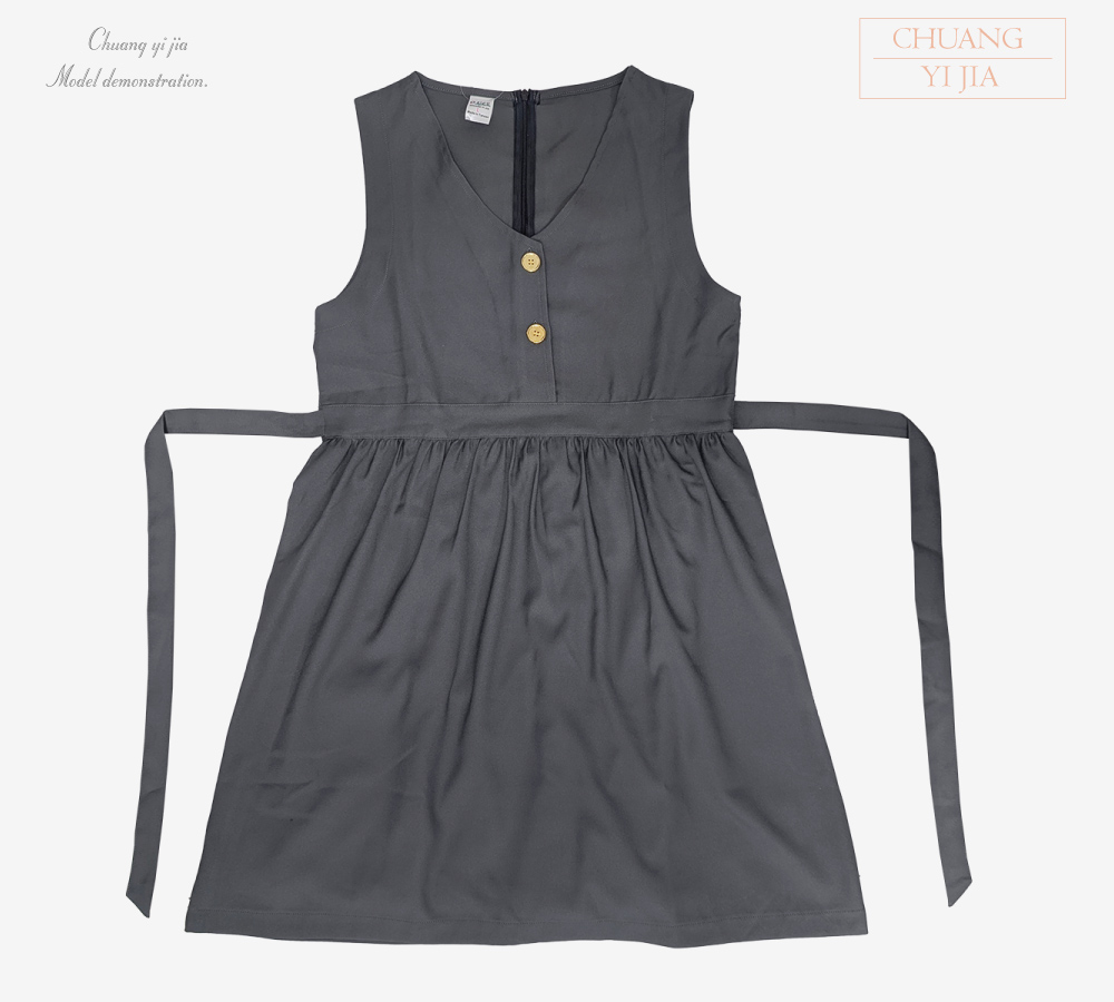 創e家團體服-客製化合唱團服 樂團服訂做 表演服訂製 洋裝 灰配金釦 正面平拍