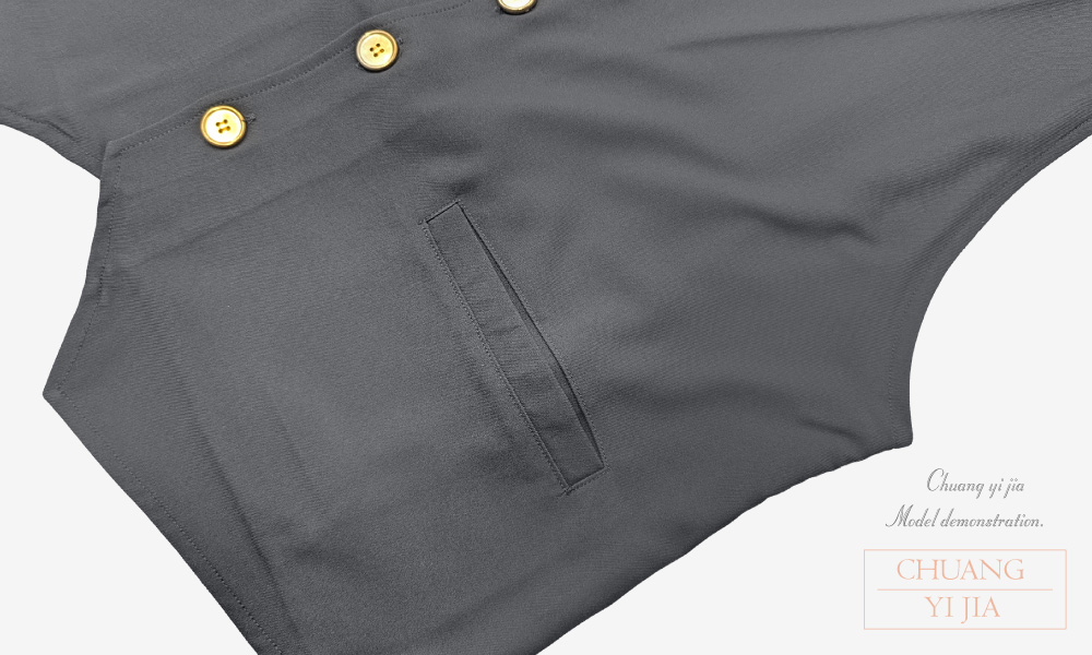 創e家團體服-客製化合唱團服 樂團服訂做 表演服訂製 背心 灰配金釦 背心口袋