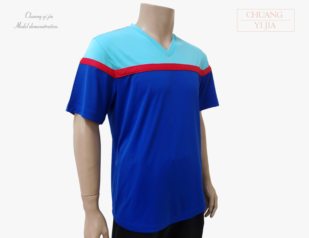 創e家團體服-T恤 訂製 V領短袖 中性 寶藍配天藍紅-側面