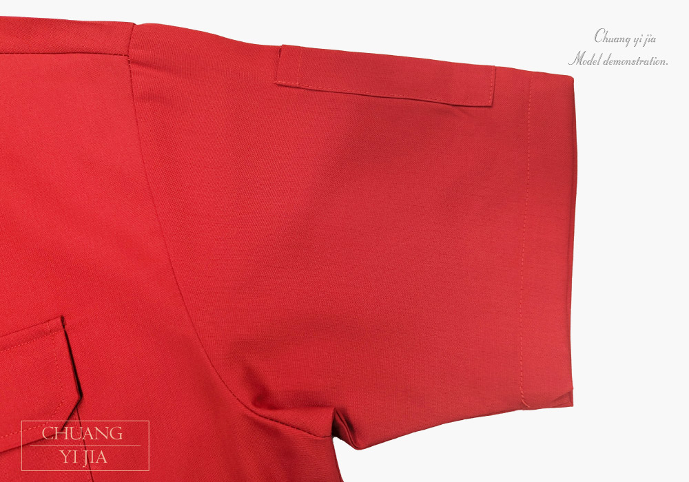 創e家團體服-工作服 短袖 訂製 紅 袖子+筆插